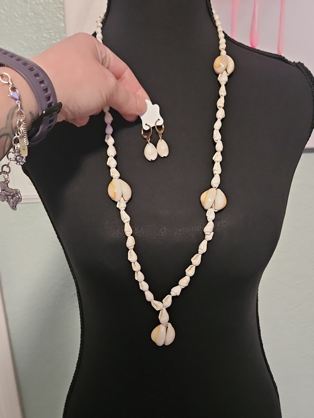 Cream Shell Beaded Necklace and Earring Set - Women Jewelry